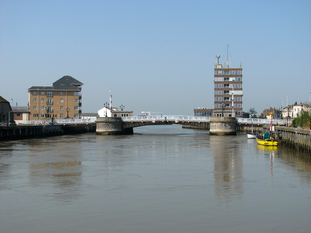 Haven Bridge, Great Yarmouth © Evelyn Simak :: Geograph Britain and Ireland