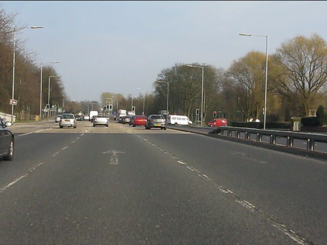 A580 approaching Lancaster Road junction (A5185)