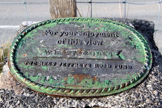 Plaque on Viewpoint on B4931