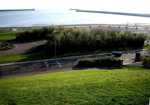 View of the mouth of the River Tyne