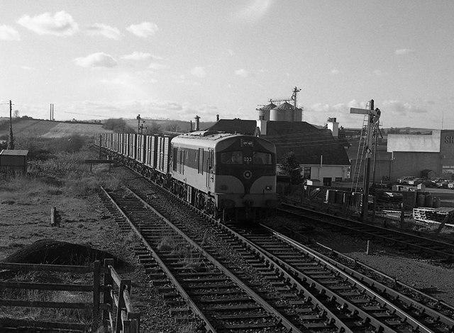 Freight train at Campile © The Carlisle Kid cc-by-sa/2.0 :: Geograph ...