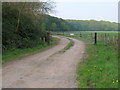 SE6950 : Farm Track off Dauby Lane by JThomas