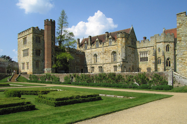 Penshurst Place © Dave Croker :: Geograph Britain and Ireland