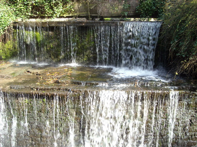 Waterfall into Eller Beck, Skipton © Bill Johnson cc-by-sa/2.0 ...