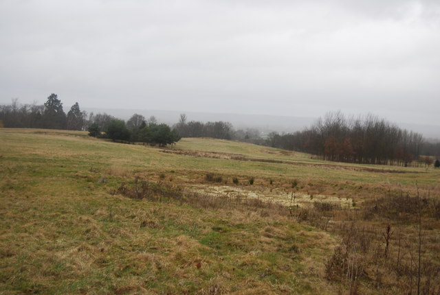 Empty bunker, Brenchley Golf Course... © N Chadwick :: Geograph Britain ...