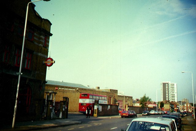 Former West Ham Bus Garage 2 C David Hillas Cc By Sa 2 0