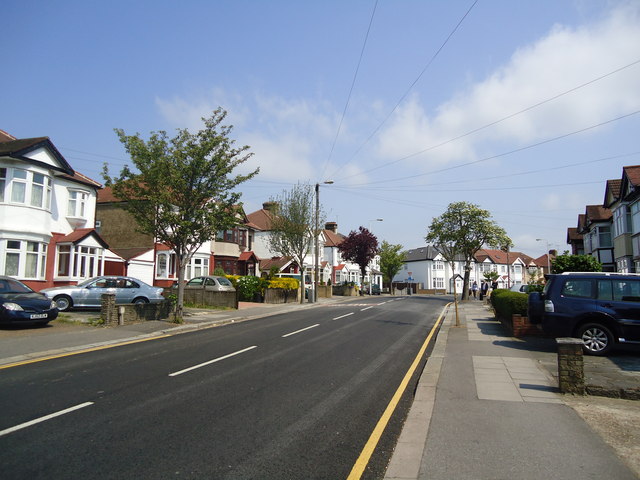 Redbridge Lane East, Redbridge