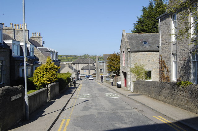 View down Queen Street, Woodside,... © Bill Harrison :: Geograph ...