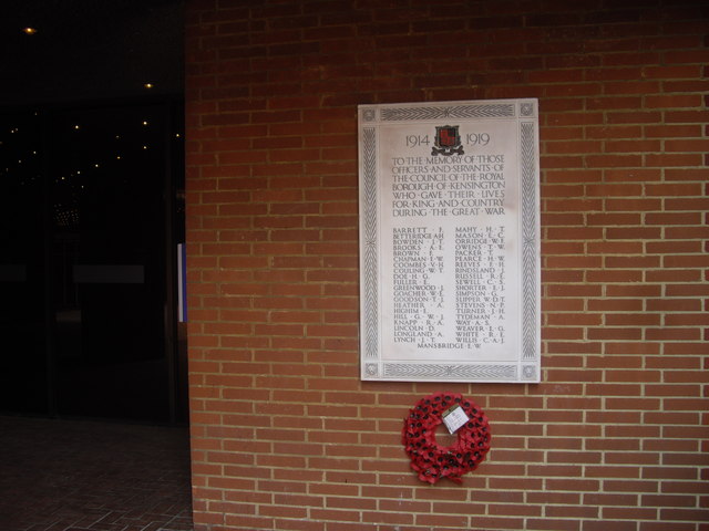 WWI war memorial outside Kensington Town... © PAUL FARMER cc-by-sa/2.0 ...