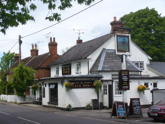 The Black Horse, Crookham Village © Colin Smith :: Geograph Britain and ...