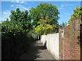 Footpath to Seacroft Road