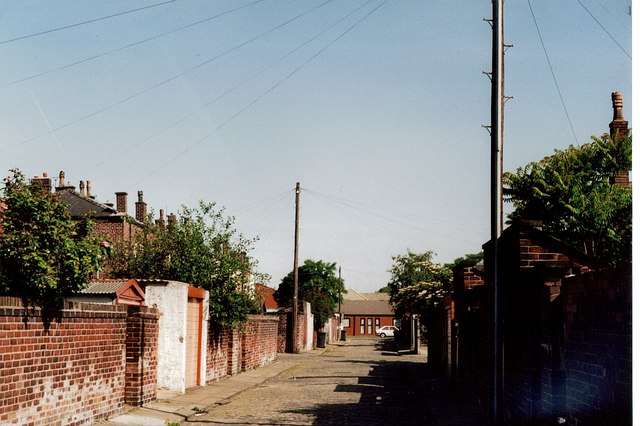 Back Nelson Street, Bury - June 1992