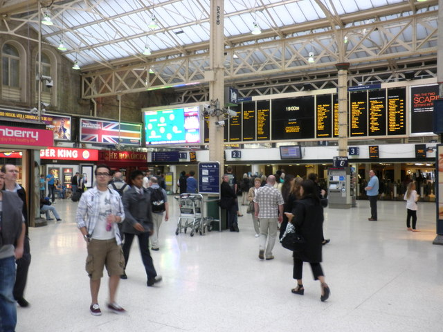 Main concourse, Charing Cross Railway... © Roger Cornfoot cc-by-sa/2.0 ...