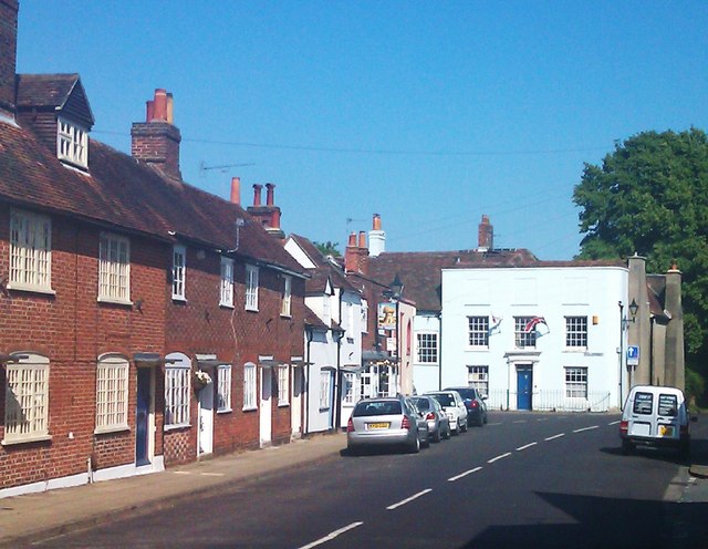 East Street Titchfield, looking towards... © David Martin cc-by-sa/2.0 ...