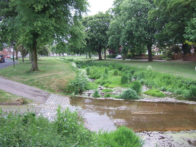 Brompton Beck, Brompton, looking downstream from the ford