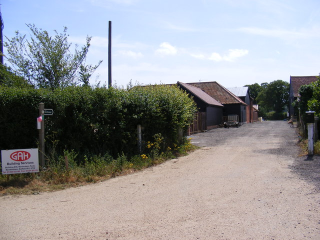 Bridleway & entrance to Stone Farm