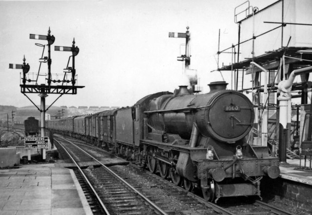 Southbound parcels train at Bristol... © Ben Brooksbank :: Geograph ...
