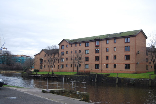 Flats by the Water of Leith, Leith
