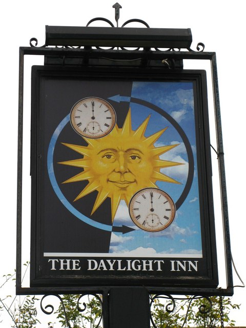 Second sign for The Daylight Inn, Station Square, Petts Wood, BR5