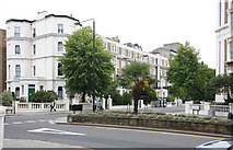 TQ2480 : Kensington Park Road by John Salmon