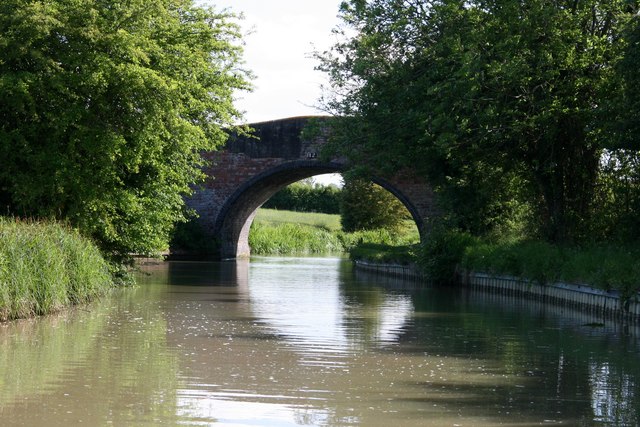 Oxford Canal Bridge 123 © Graham Hogg :: Geograph Britain and Ireland