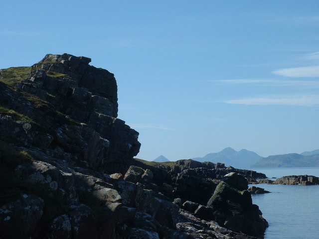 Rock, sea and Skye