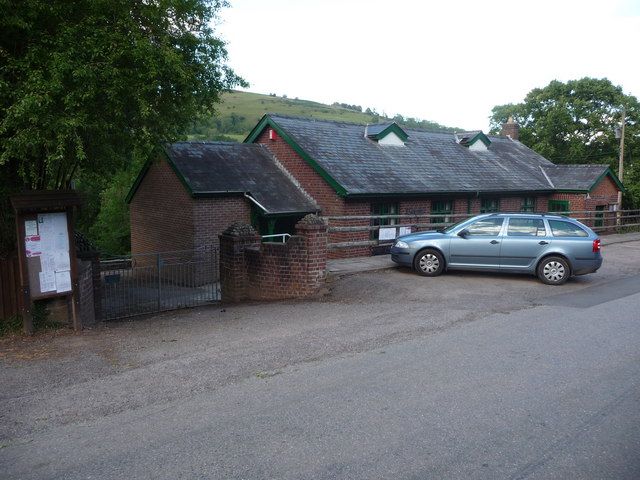 Parking outside Cwmyoy Hall