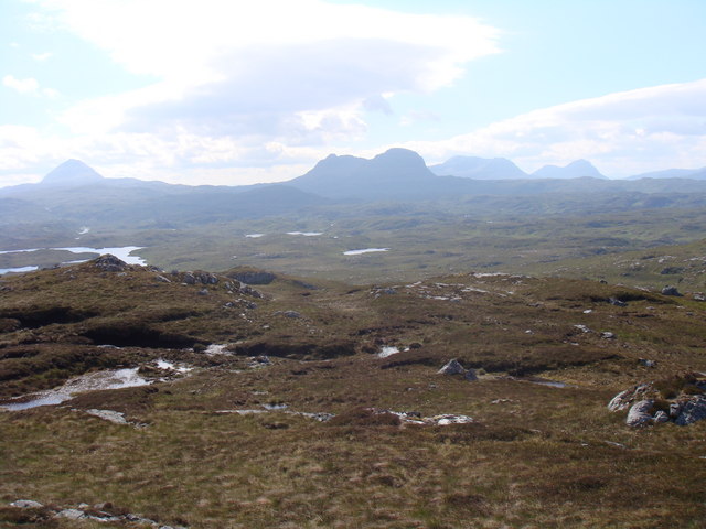 View southeast from Cnoc an Dubharlainn