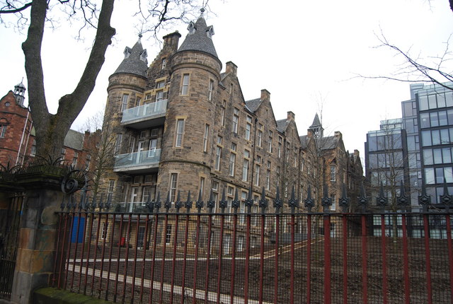 The Royal Infirmary of Edinburgh © N Chadwick :: Geograph Britain and