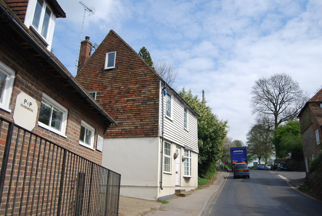 Forge Hill, Pluckley © N Chadwick :: Geograph Britain And Ireland