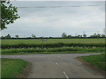 SP3141 : Road junction west of Winderton by Sarah Charlesworth