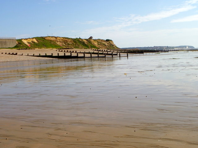 Bexhill Beach © Maigheach-gheal :: Geograph Britain and Ireland