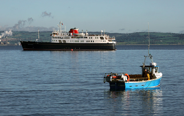 Boat and ship in Bangor Bay