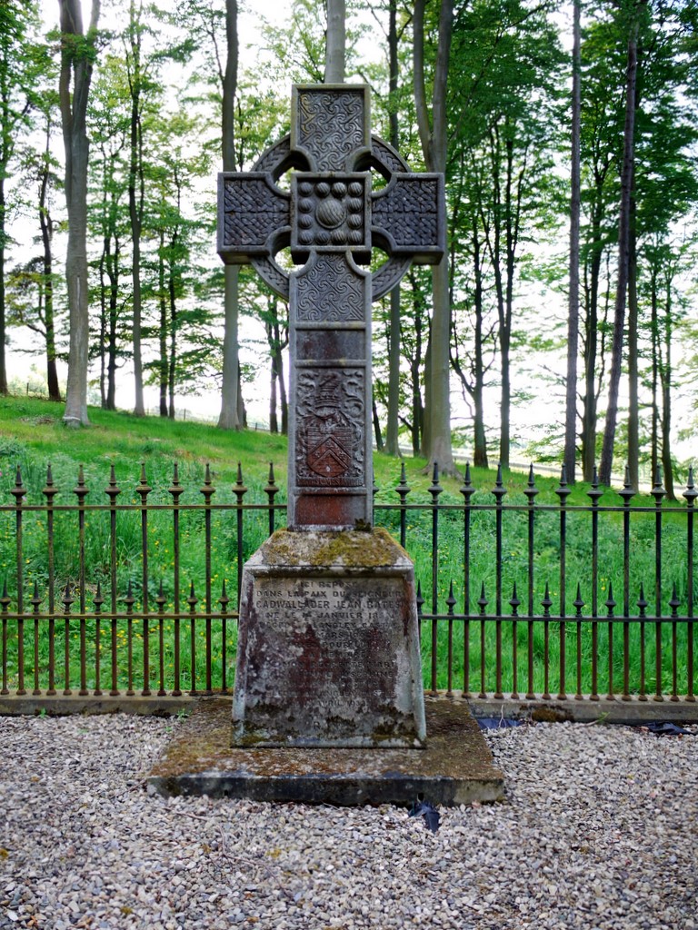 Grave of Cadwallader J Bates, Langley... © Andrew Curtis cc-by-sa/2.0 ...