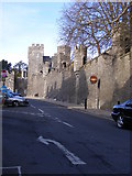 TQ0107 : Castle Walls by Gordon Griffiths
