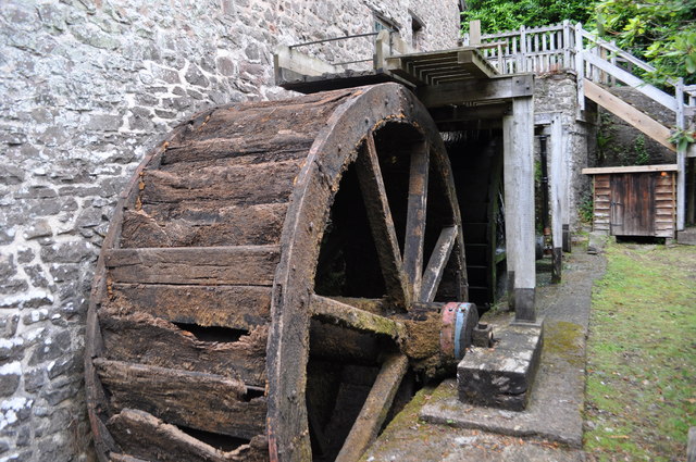 Dunster Mill © Ashley Dace cc-by-sa/2.0 :: Geograph Britain and Ireland