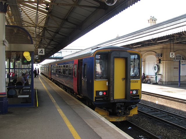 Platform 4, Exeter St Davids