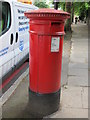 "Anonymous" (Victorian) postbox, Cunningham Place / St. John