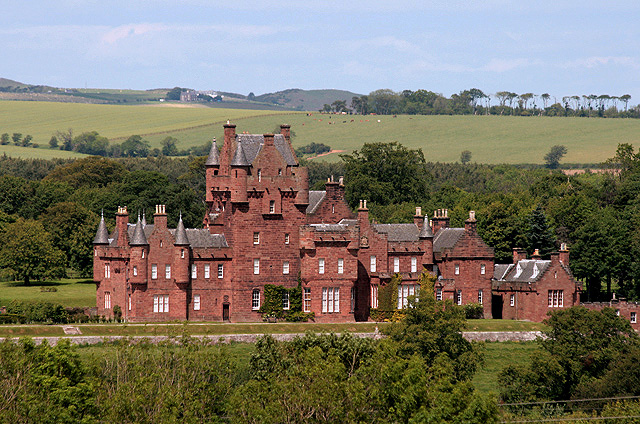 Ayton Castle wide shot