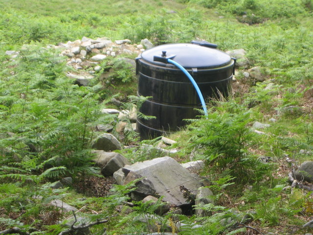 Water filtration tank on hill farm © Paul Lang cc-by-sa/2.0 :: Geograph ...