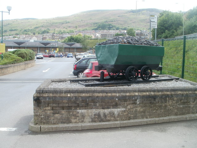 Cymmer colliery memorial, Porth
