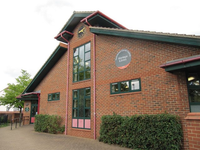 Wantage Library © Bill Nicholls cc-by-sa/2.0 :: Geograph Britain and ...