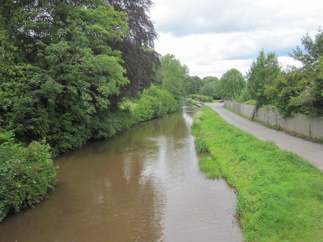 Monmouthshire & Brecon Canal, Gilwern (looking west)
