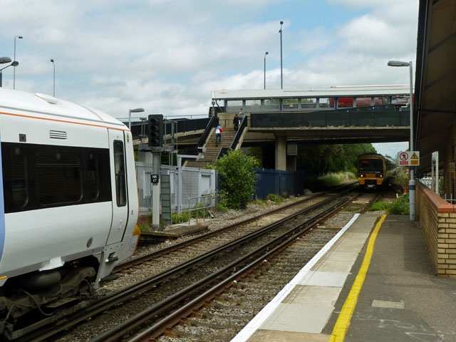 Trains at Abbey Wood station © Robin Webster cc-by-sa/2.0 :: Geograph ...