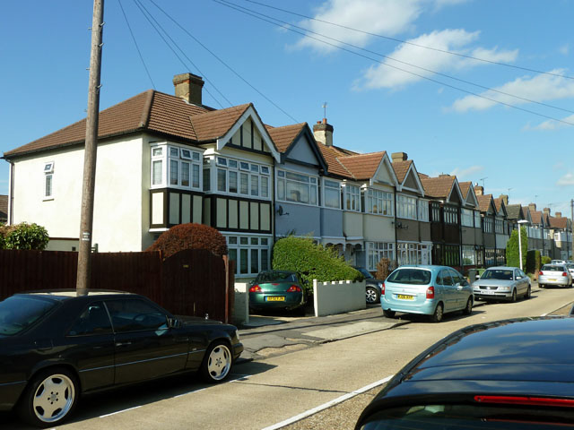 Many windowed houses, Gray Avenue
