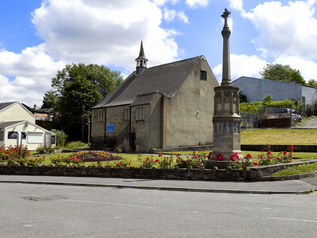 War Memorial and Holy Trinity Church, Swalwell
