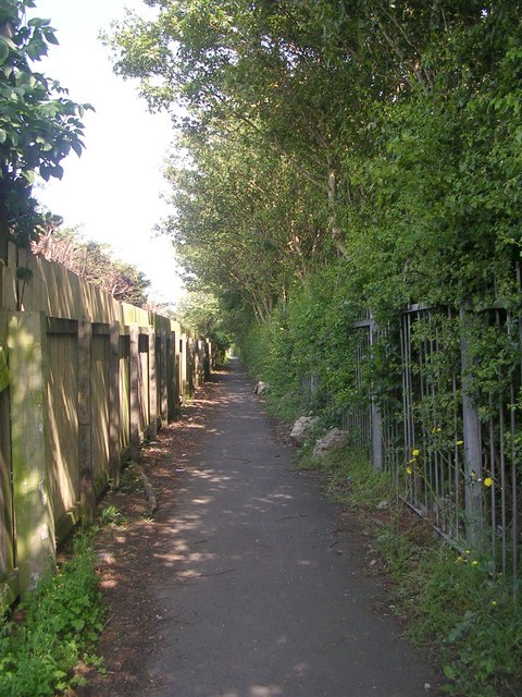 Footpath - Shetcliffe Lane