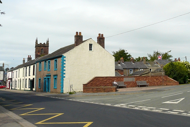 Wigton Memorial Garden © Rose and Trev Clough cc-by-sa/2.0 :: Geograph ...