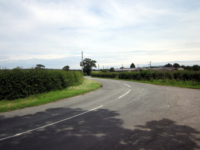 Heath Road near Old Hall Farm
