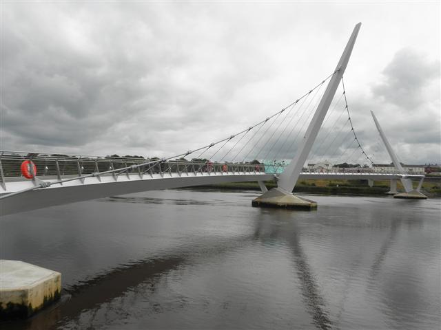 Peace Bridge, Derry   Londonderry (4) © Kenneth Allen Cc-by-sa 2.0 